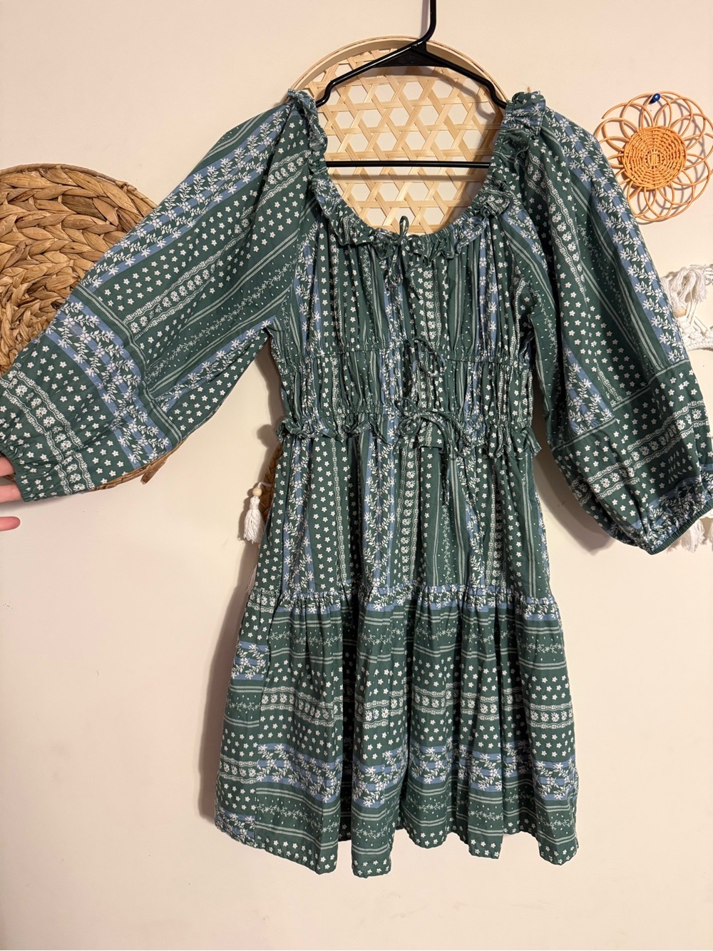 entro Green Floral-Print Smocked Mini Dress